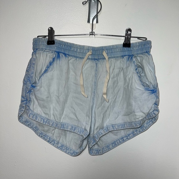 Billabong Shorts - Picture 1 of 3